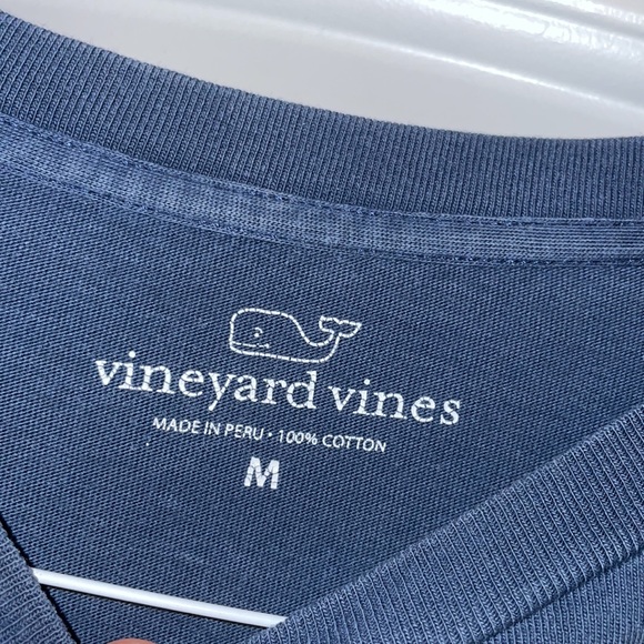 Vineyard Vines American Flag T-shirt - Picture 2 of 3
